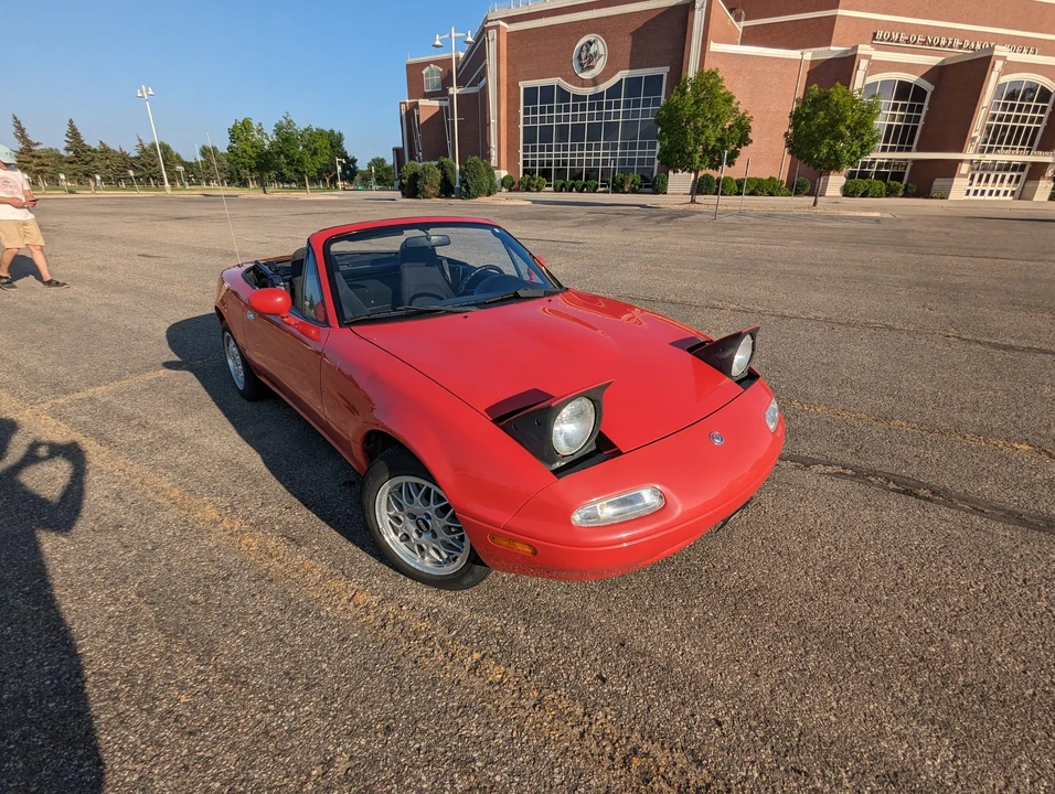 1995 Mazda NA MX-5 Miata - Image 28 of 31