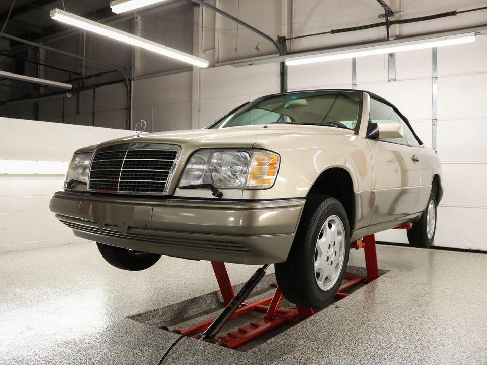 1995 Mercedes-Benz W124 E-Class - Image 19 of 31