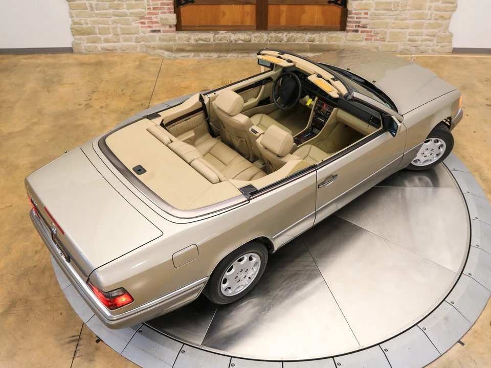 1995 Mercedes-Benz W124 E-Class - Image 16 of 31