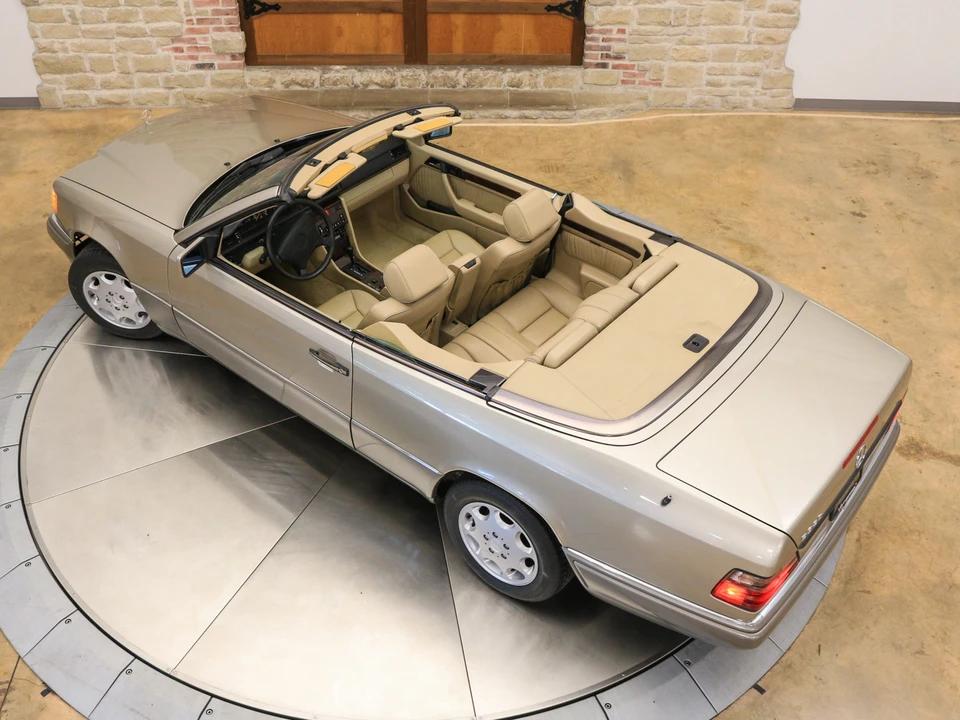 1995 Mercedes-Benz W124 E-Class - Image 17 of 31