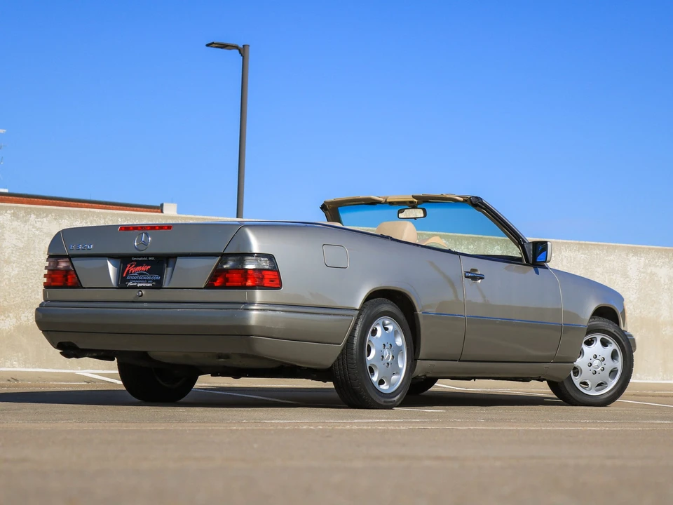 1995 Mercedes-Benz W124 E-Class - Image 7 of 31