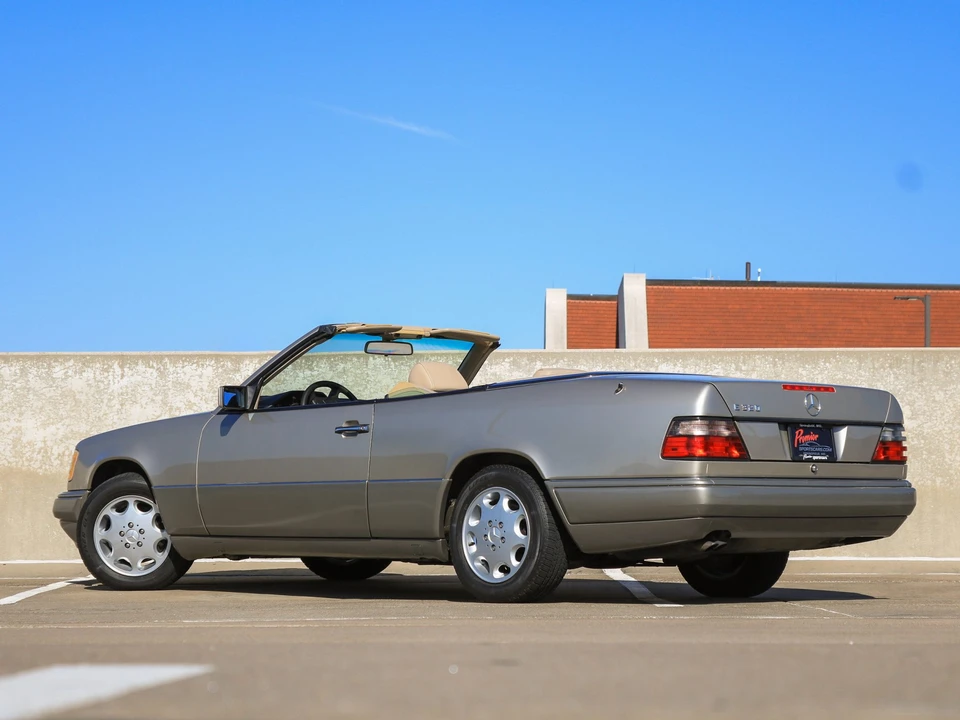 1995 Mercedes-Benz W124 E-Class - Image 10 of 31
