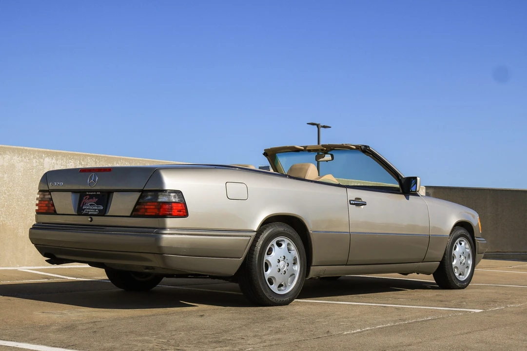 1995 Mercedes-Benz W124 E-Class - Image 8 of 31