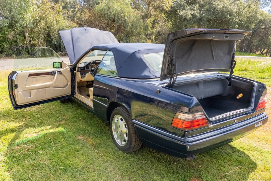 1995 Mercedes-Benz W124 E-Class - Image 8 of 31