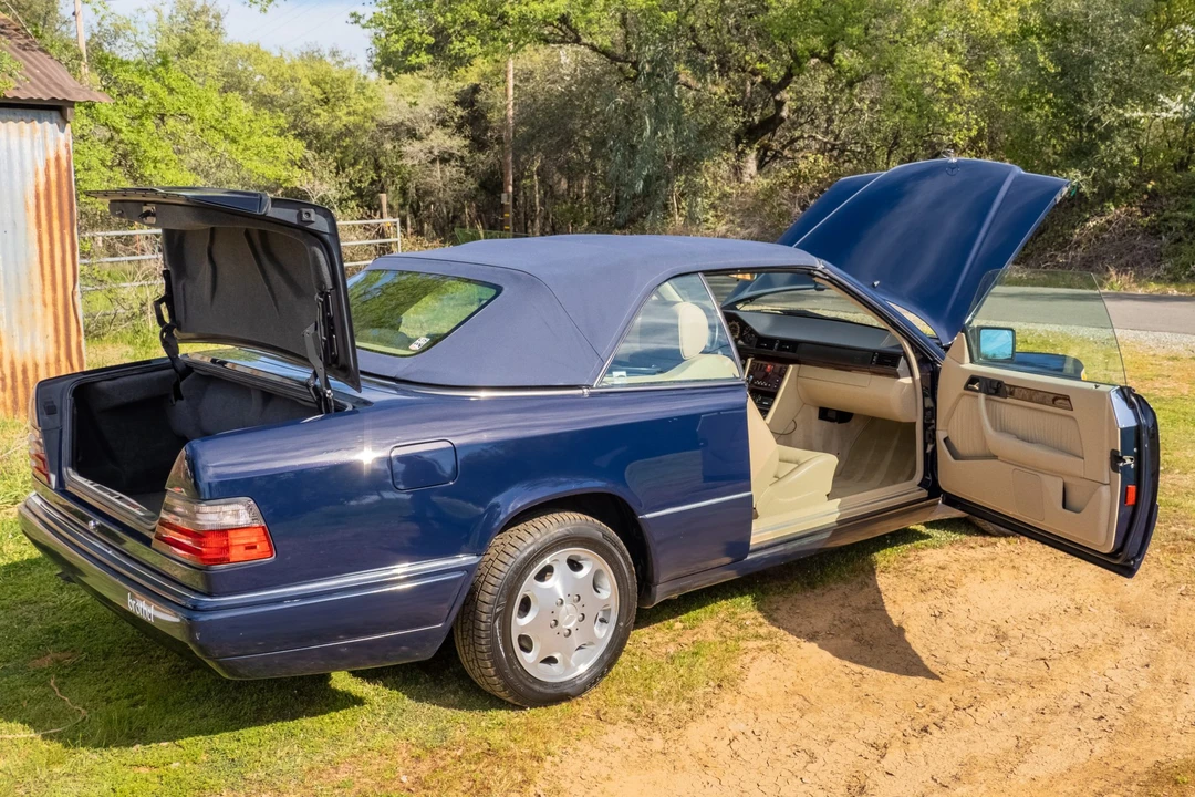 1995 Mercedes-Benz W124 E-Class - Image 15 of 31