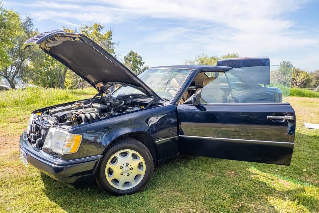 1995 Mercedes-Benz W124 E-Class - Image 4 of 31
