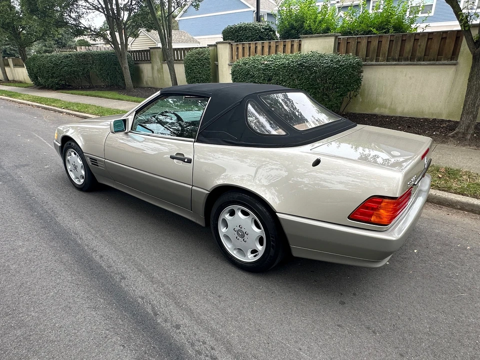 1995 Mercedes-Benz R129 SL-Class - Image 12 of 31