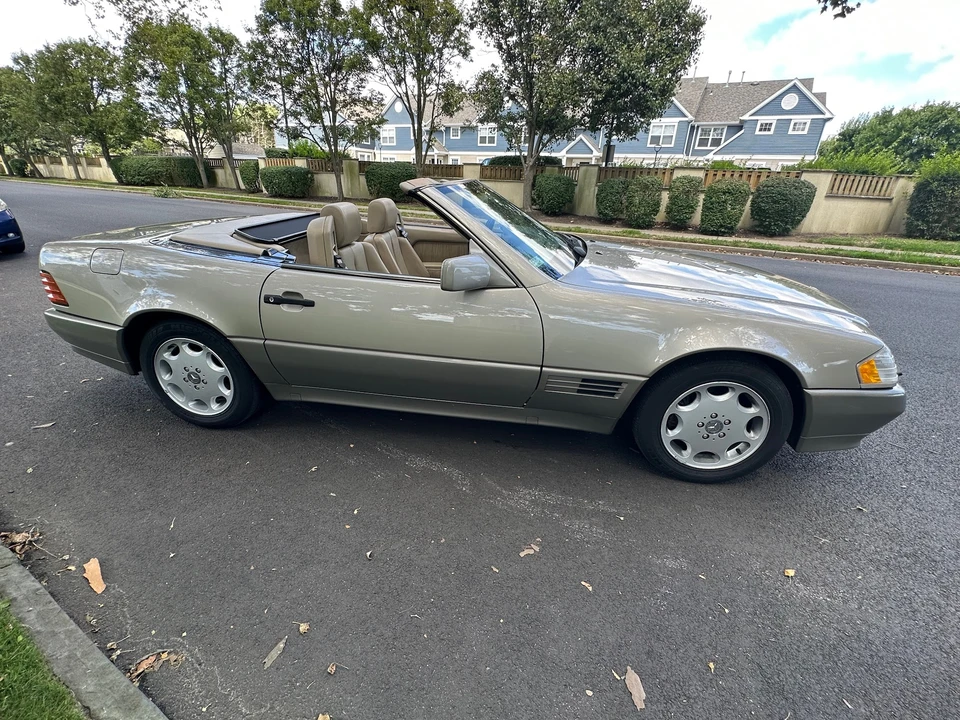 1995 Mercedes-Benz R129 SL-Class - Image 8 of 31