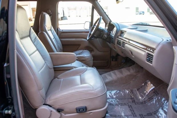 1996 Ford Bronco 5th Gen - Image 4 of 8