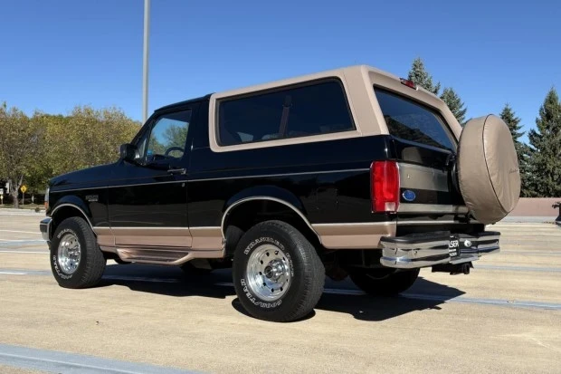 1996 Ford Bronco 5th Gen - Image 2 of 8