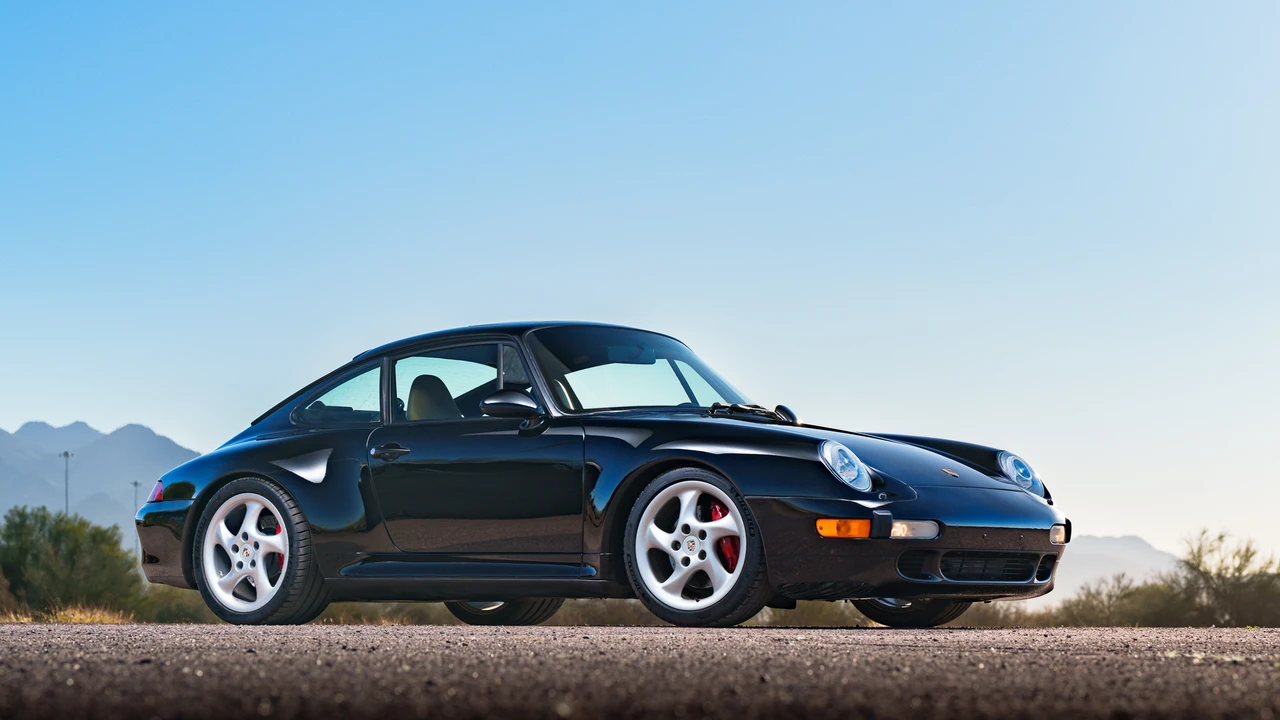 1996 Porsche 993 Carrera 4S - Image 10 of 31