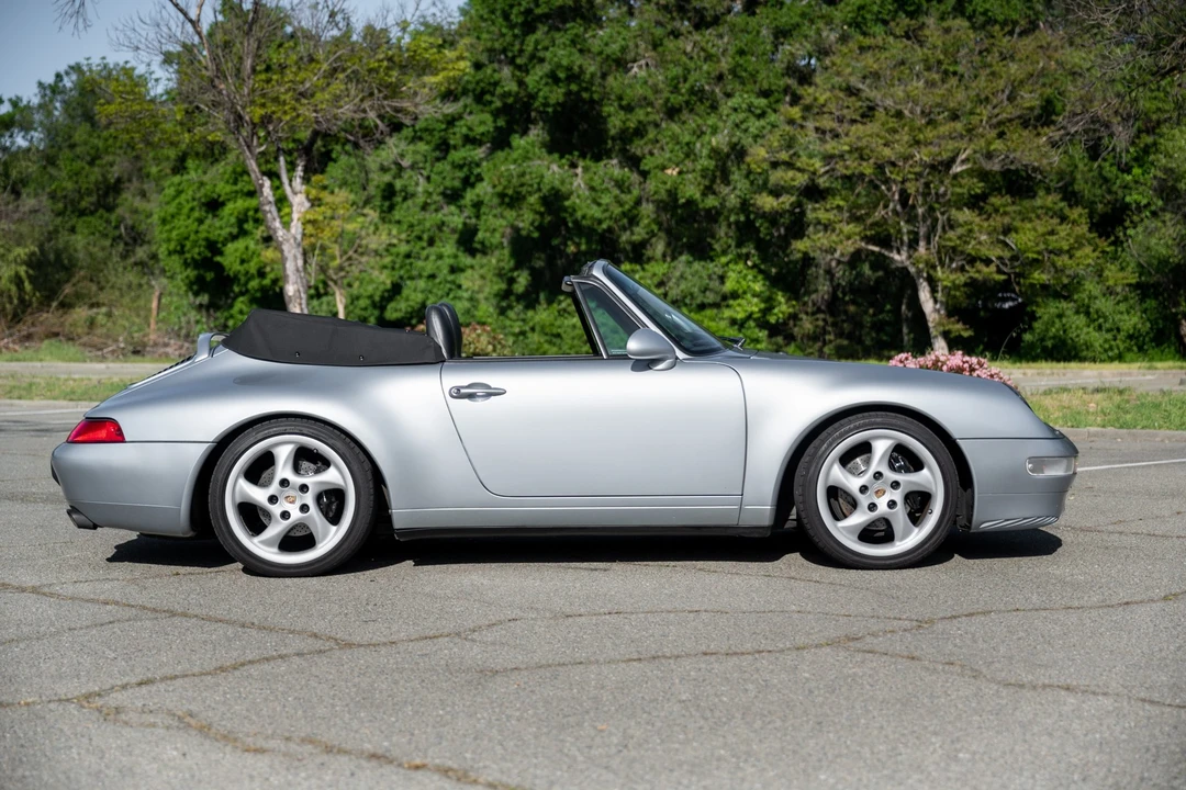1996 Porsche 993 Carrera - Image 9 of 31