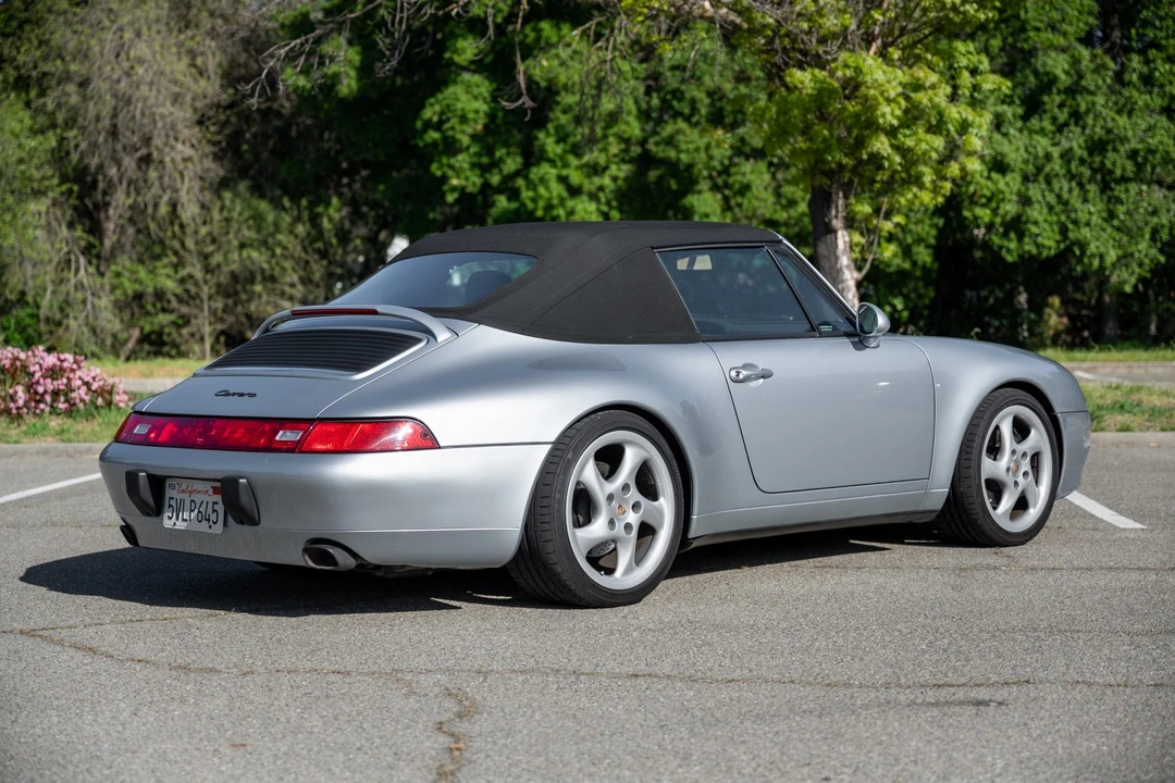 1996 Porsche 993 Carrera - Image 17 of 31