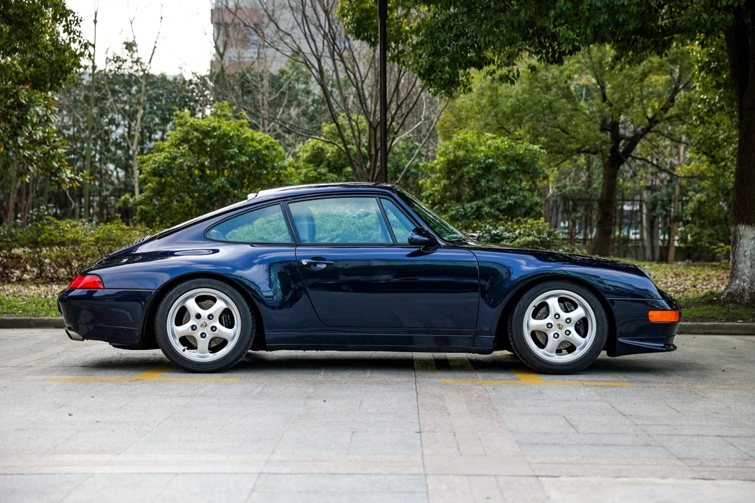 1996 Porsche 993 Carrera - Image 8 of 31