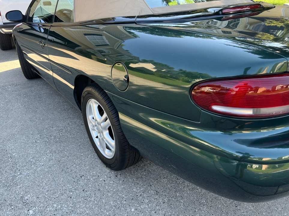 1997 Chrysler Sebring - Image 26 of 31