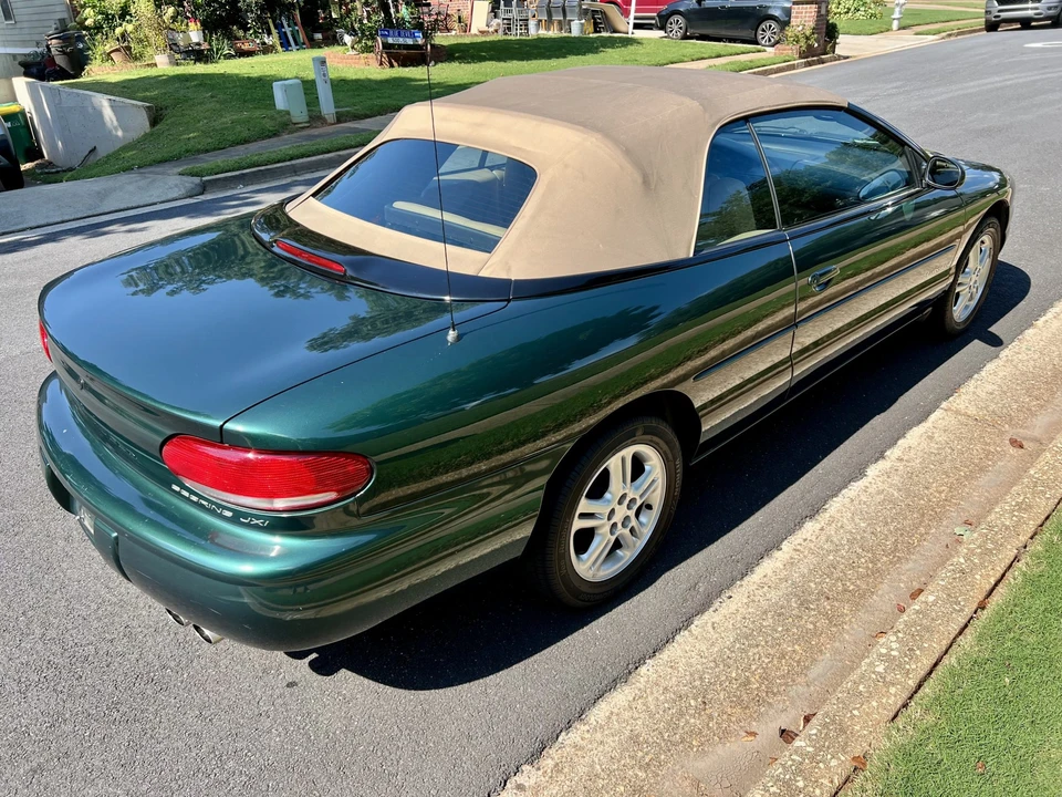 1997 Chrysler Sebring - Image 8 of 31