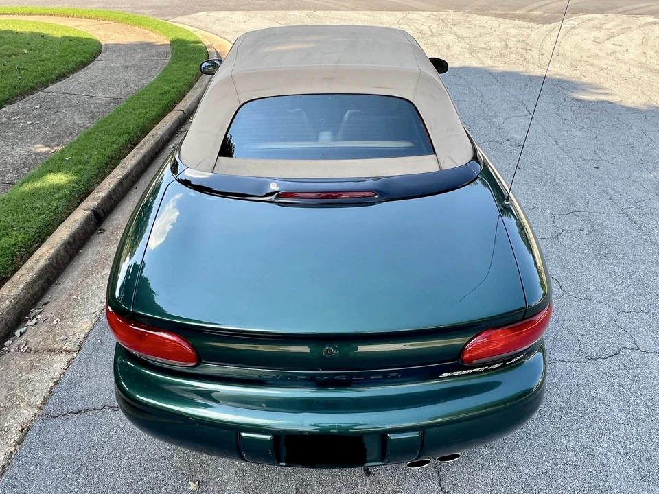 1997 Chrysler Sebring - Image 10 of 31