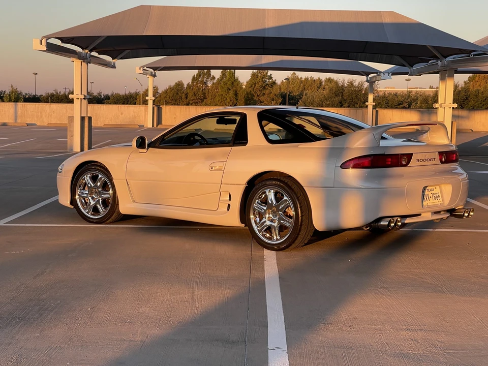 1997 Mitsubishi 3000GT Series 3 - Image 14 of 31