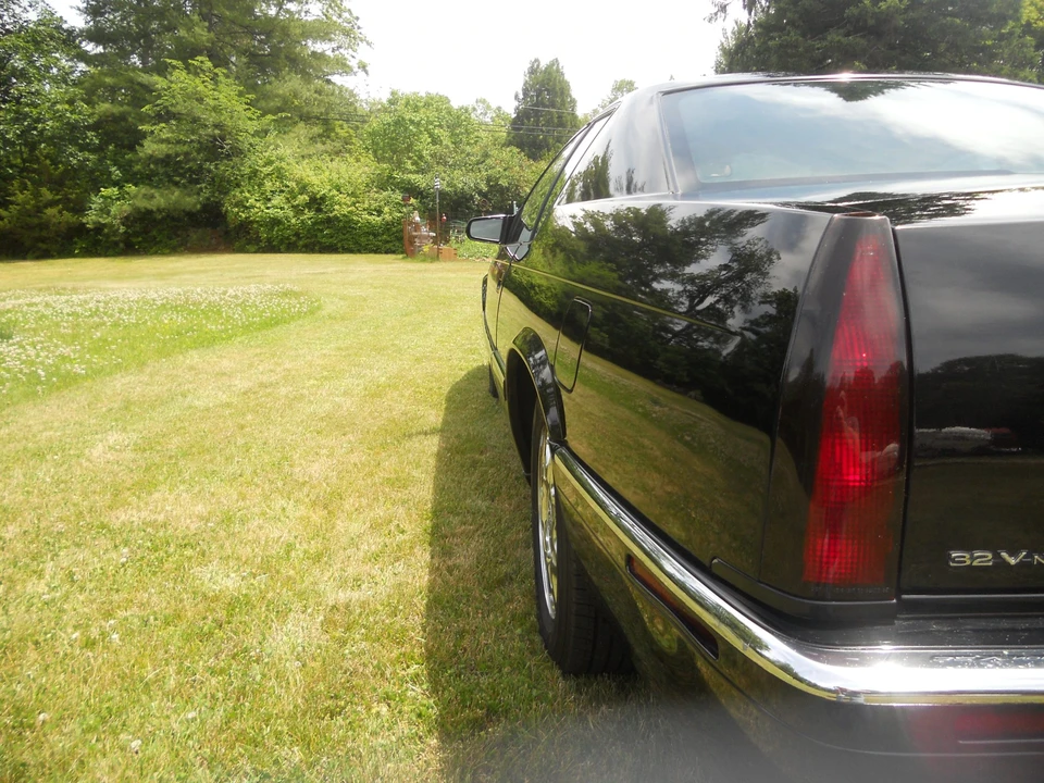 1998 Cadillac Eldorado 12th Gen - Image 24 of 31
