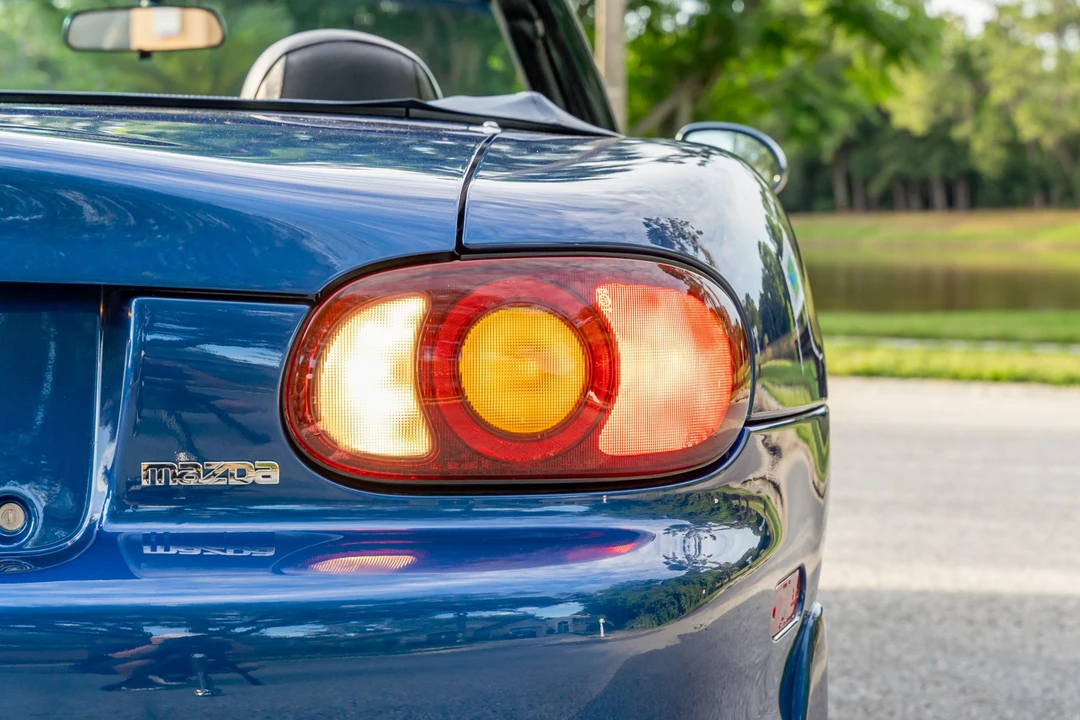 1999 Mazda NB MX-5 Miata - Image 29 of 31