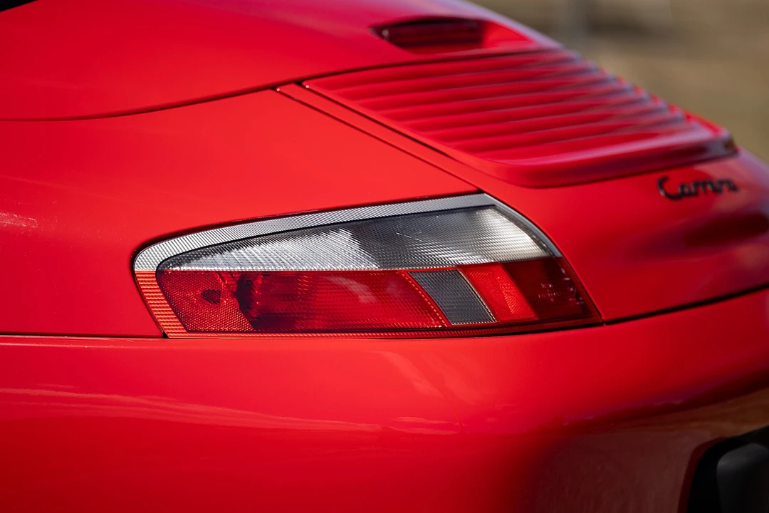 1999 Porsche 996 Carrera - Image 25 of 31