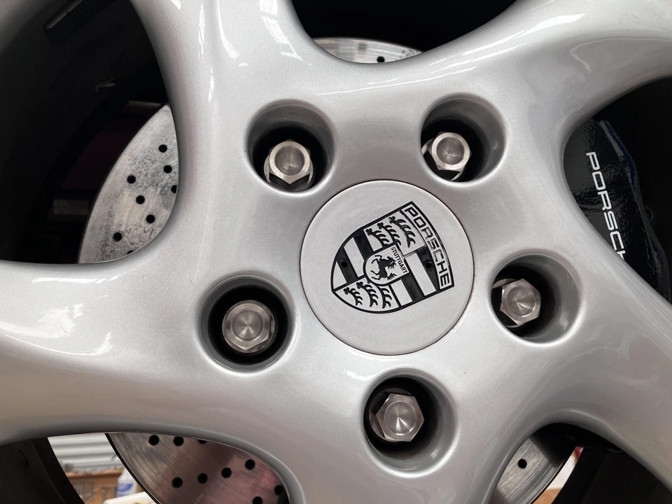 1999 Porsche 996 Carrera - Image 28 of 31