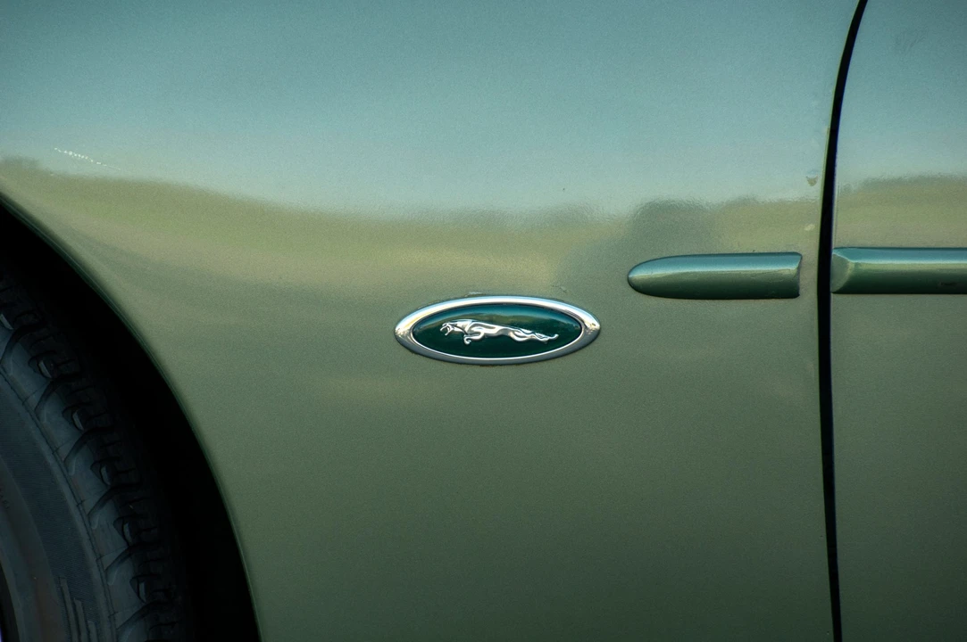 2000 Jaguar X100 XK8 - Image 26 of 31