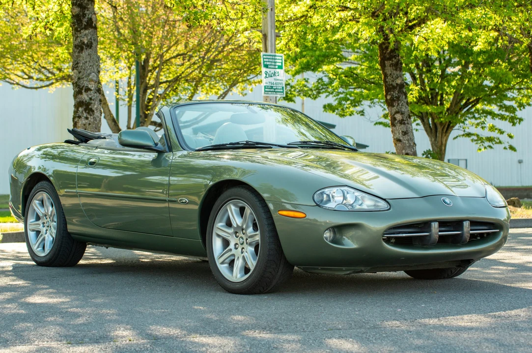 2000 Jaguar X100 XK8 - Image 13 of 31