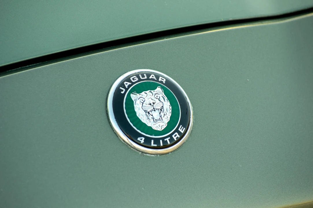 2000 Jaguar X100 XK8 - Image 18 of 31