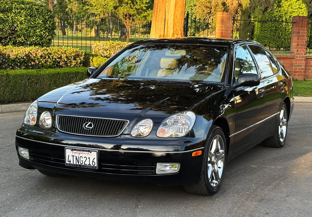 2000 Lexus GS 2nd Gen - Image 6 of 31