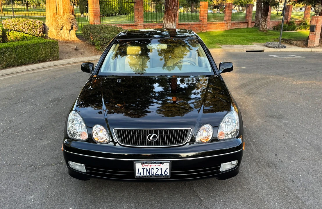 2000 Lexus GS 2nd Gen - Image 8 of 31