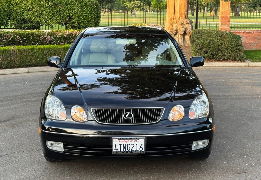 2000 Lexus GS 2nd Gen - Image 9 of 31