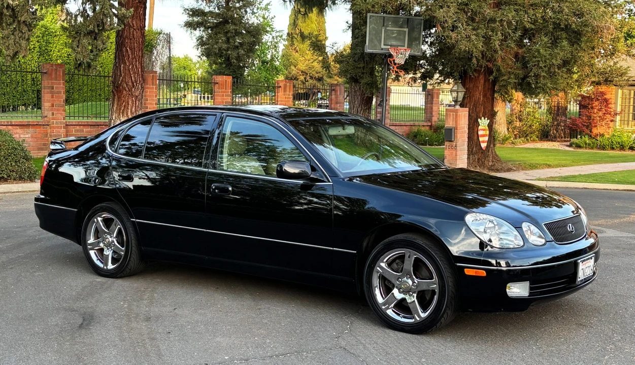 2000 Lexus GS 2nd Gen - Image 19 of 31