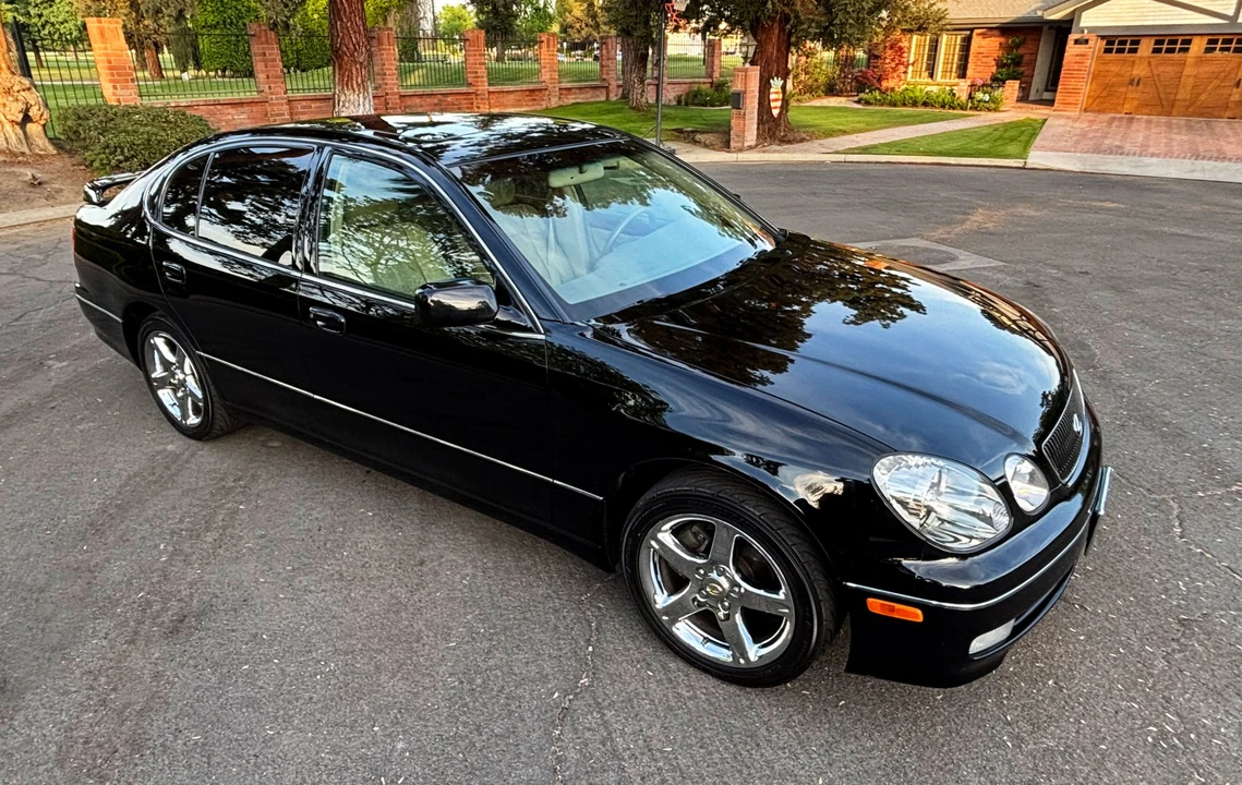 2000 Lexus GS 2nd Gen - Image 17 of 31