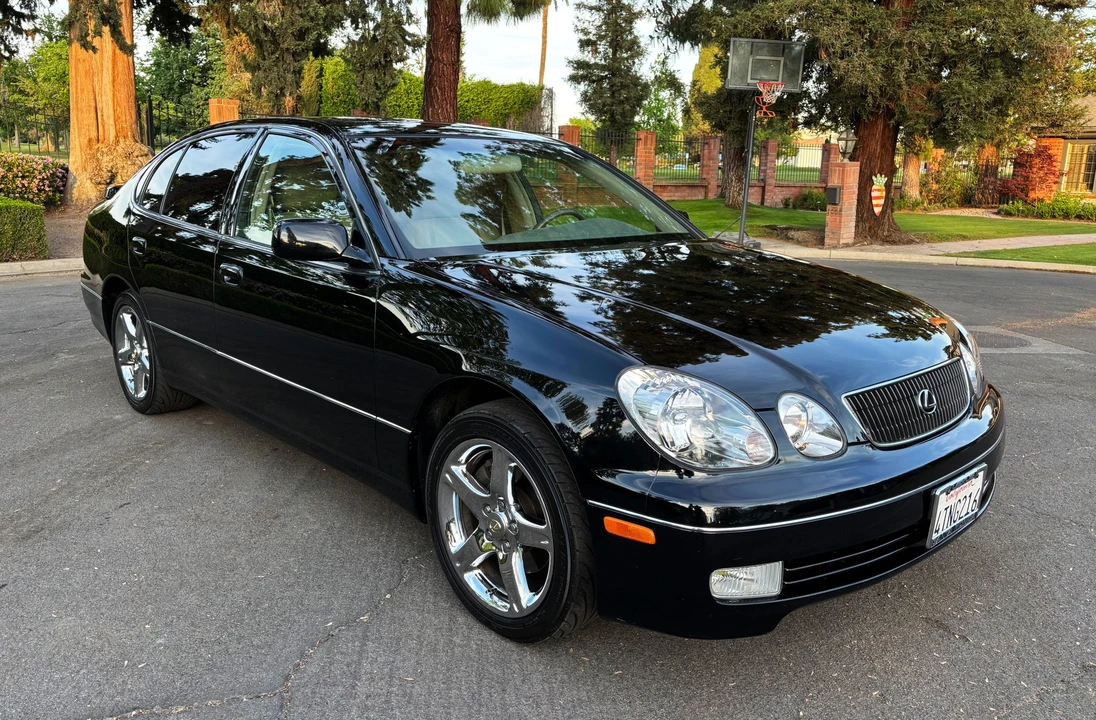 2000 Lexus GS 2nd Gen - Image 15 of 31