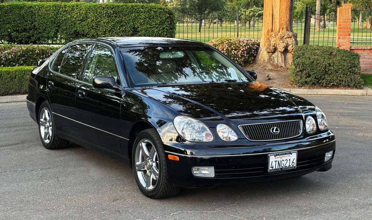 2000 Lexus GS 2nd Gen - Image 14 of 31