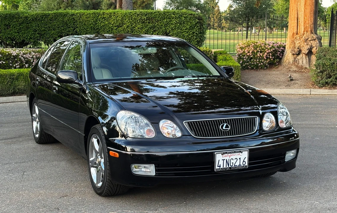 2000 Lexus GS 2nd Gen - Image 12 of 31