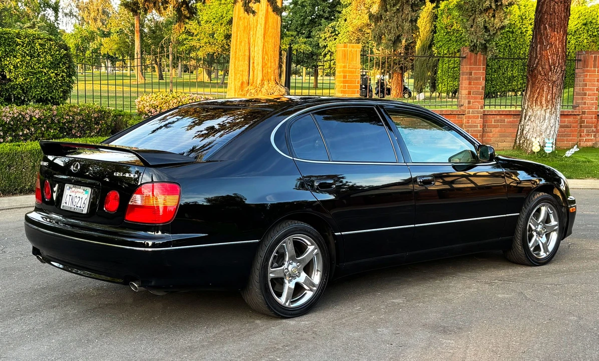 2000 Lexus GS 2nd Gen - Image 22 of 31