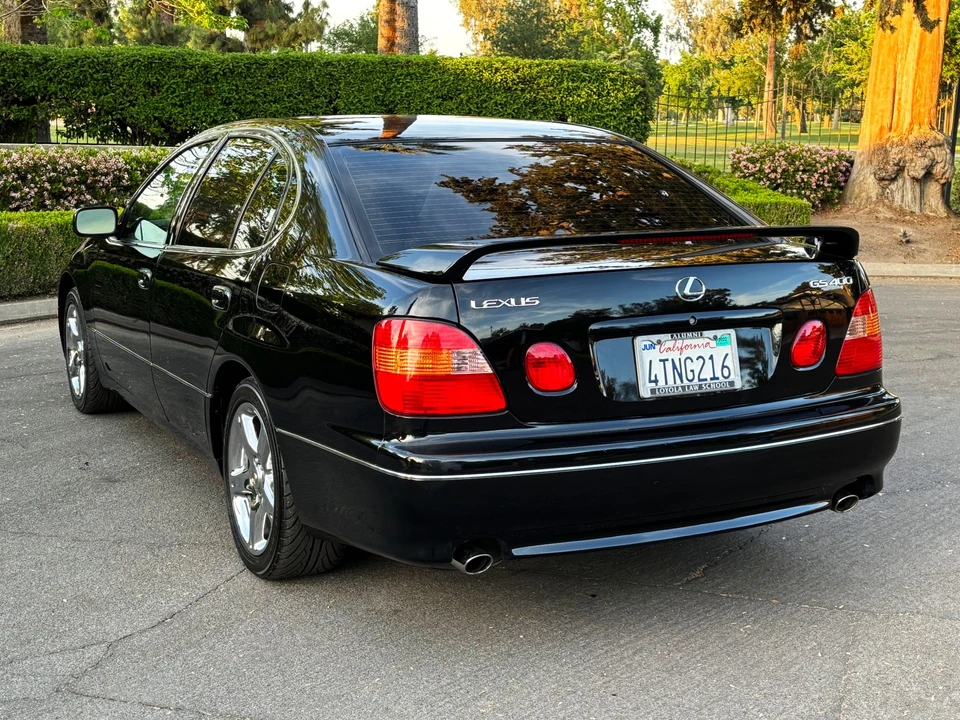 2000 Lexus GS 2nd Gen - Image 26 of 31