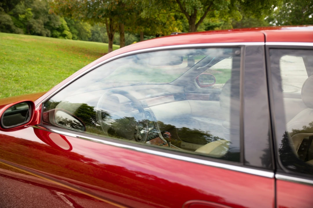 2000 Lexus SC400 - Image 23 of 31
