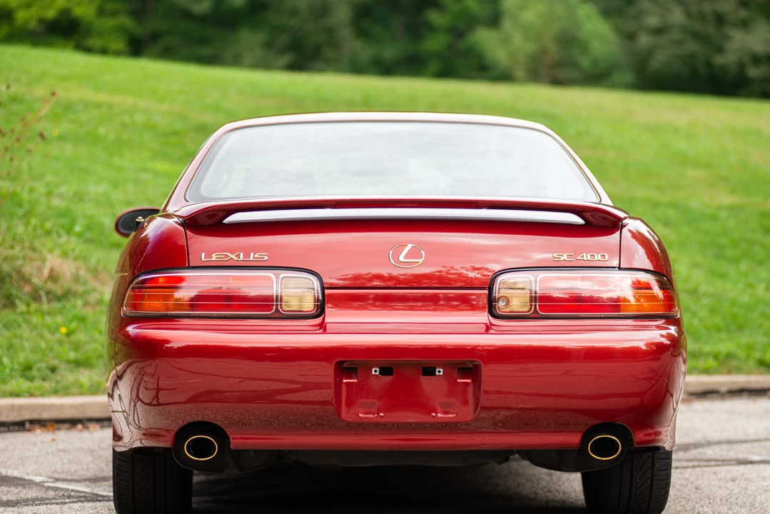 2000 Lexus SC400 - Image 9 of 31
