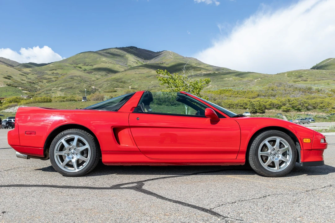2001 Acura NA2 NSX - Image 15 of 31