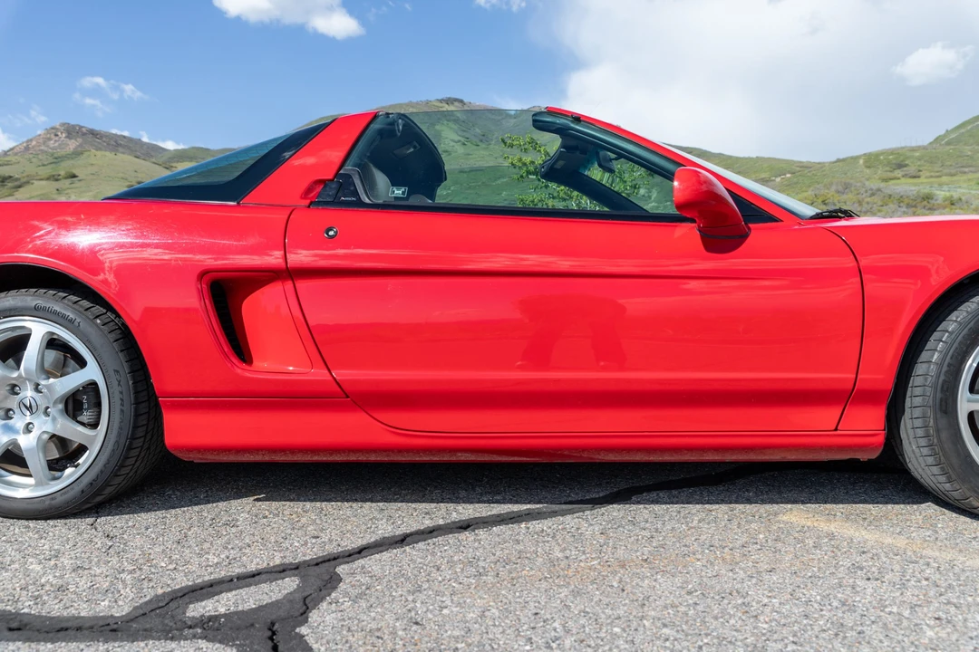 2001 Acura NA2 NSX - Image 29 of 31
