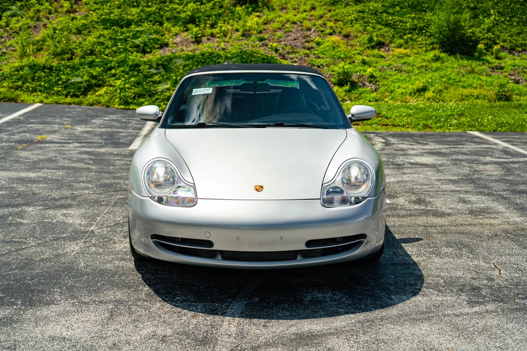 2001 Porsche 996 Carrera 4 - Image 22 of 31