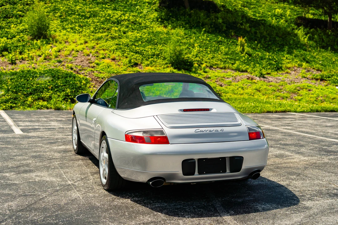 2001 Porsche 996 Carrera 4 - Image 29 of 31