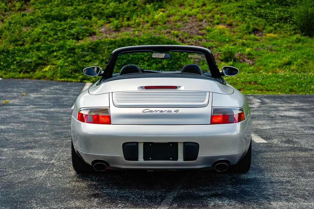 2001 Porsche 996 Carrera 4 - Image 12 of 31