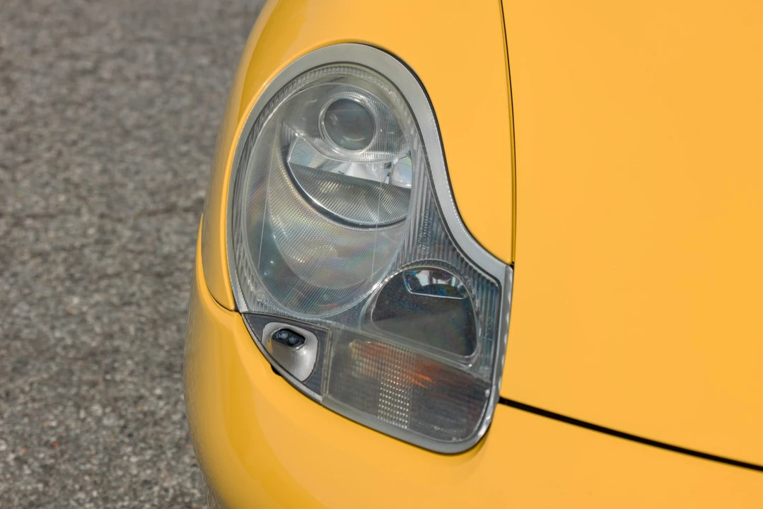 2001 Porsche 996 Carrera - Image 26 of 31