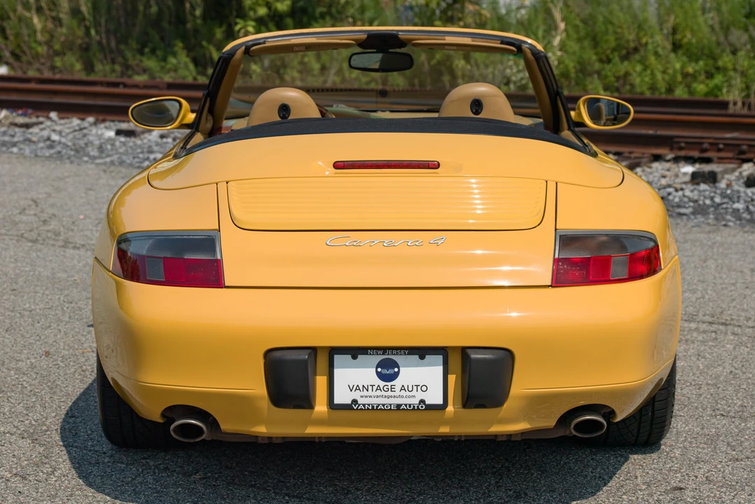 2001 Porsche 996 Carrera - Image 12 of 31