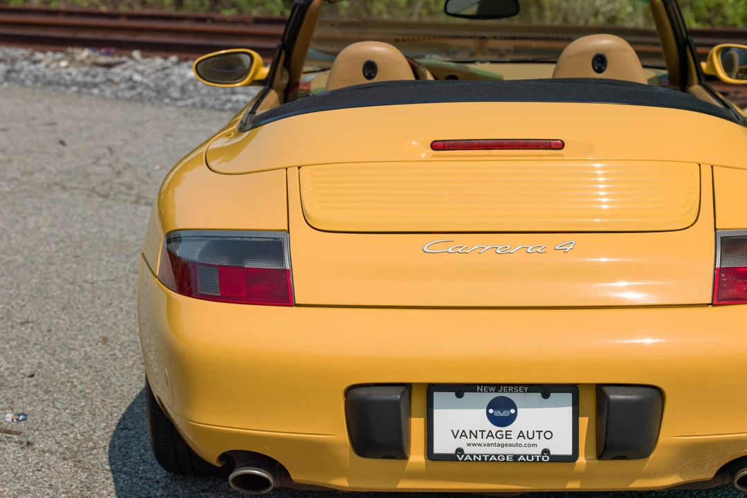 2001 Porsche 996 Carrera - Image 28 of 31