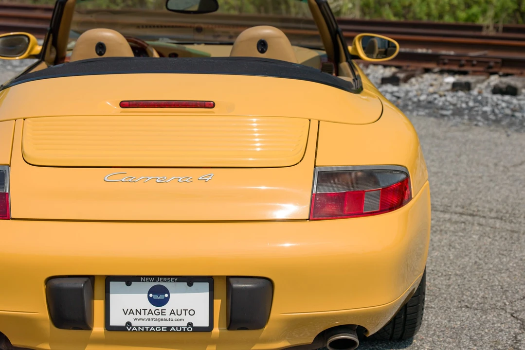 2001 Porsche 996 Carrera - Image 29 of 31